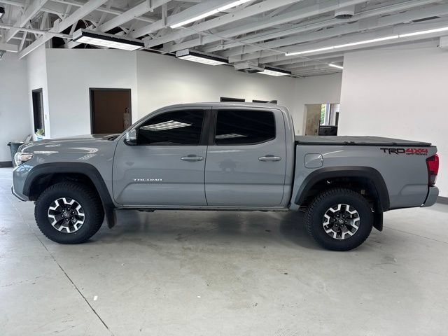 Used 2019 Toyota Tacoma TRD Off-Road w/ Technology Package AWD/4WD image 7