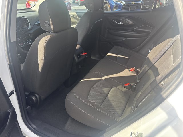 Used 2023 GMC Terrain SLE image 9