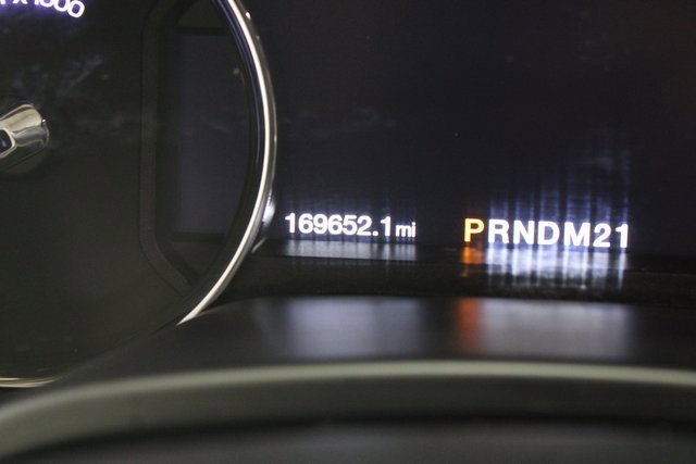 Used 2019 Ford F250 Lariat w/ Chrome Package image 8