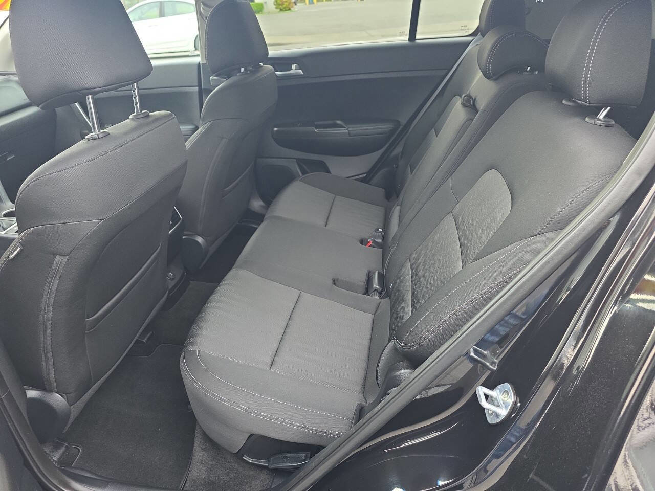 Used 2017 Kia Sportage LX FWD image 9