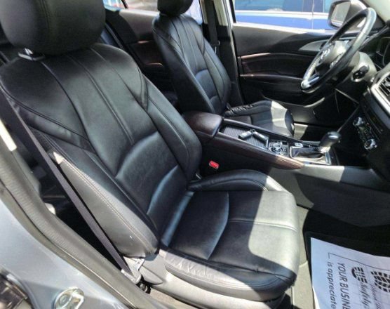 Used 2017 MAZDA MAZDA3 Touring FWD image 23