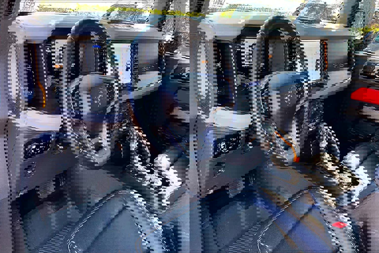 Used 2023 Ford Bronco Badlands w/ Sasquatch Package image 17