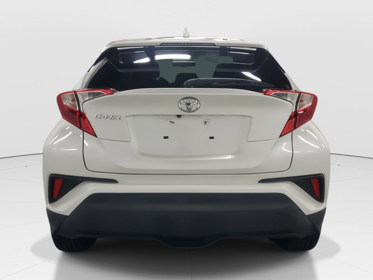 Used 2018 Toyota C-HR XLE image 7