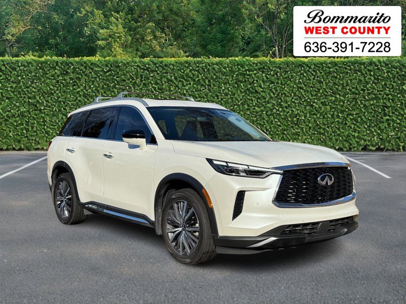Used 2023 INFINITI QX60 Sensory w/ Vision Package image 1
