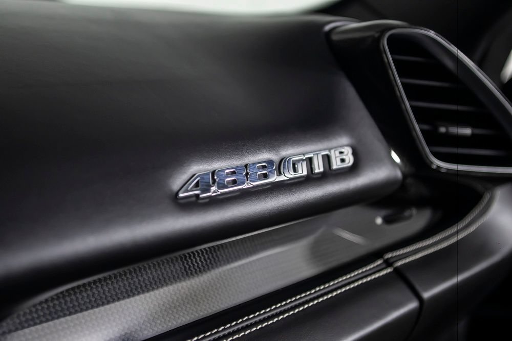 Used 2017 Ferrari 488 GTB RWD image 43
