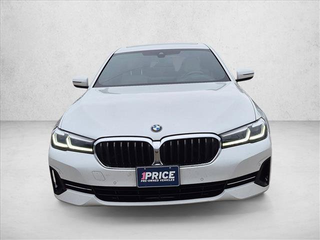 Used 2021 BMW 530i w/ Premium Package RWD image 2