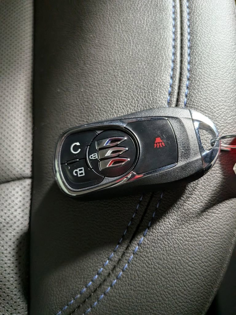 New 2026 Buick Encore GX Sport Touring w/ Advanced Technology Package image 32