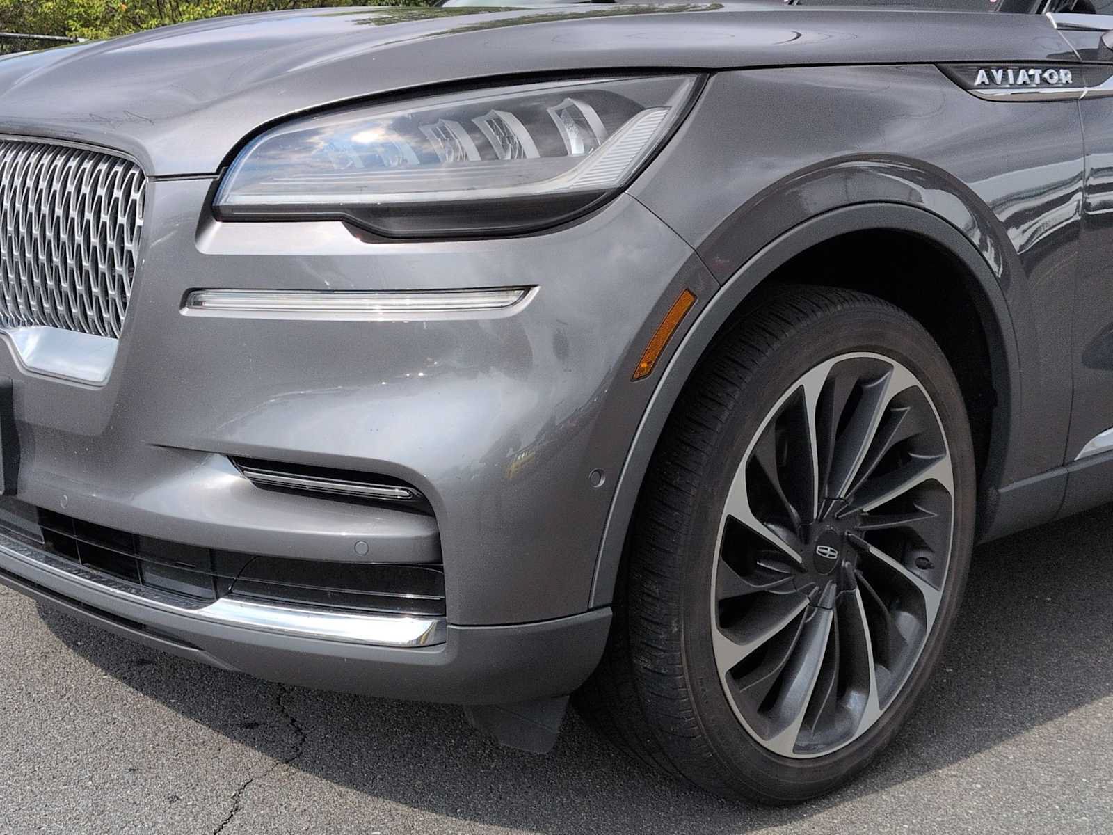 Used 2023 Lincoln Aviator Reserve w/ Equipment Group 201A AWD/4WD image 11