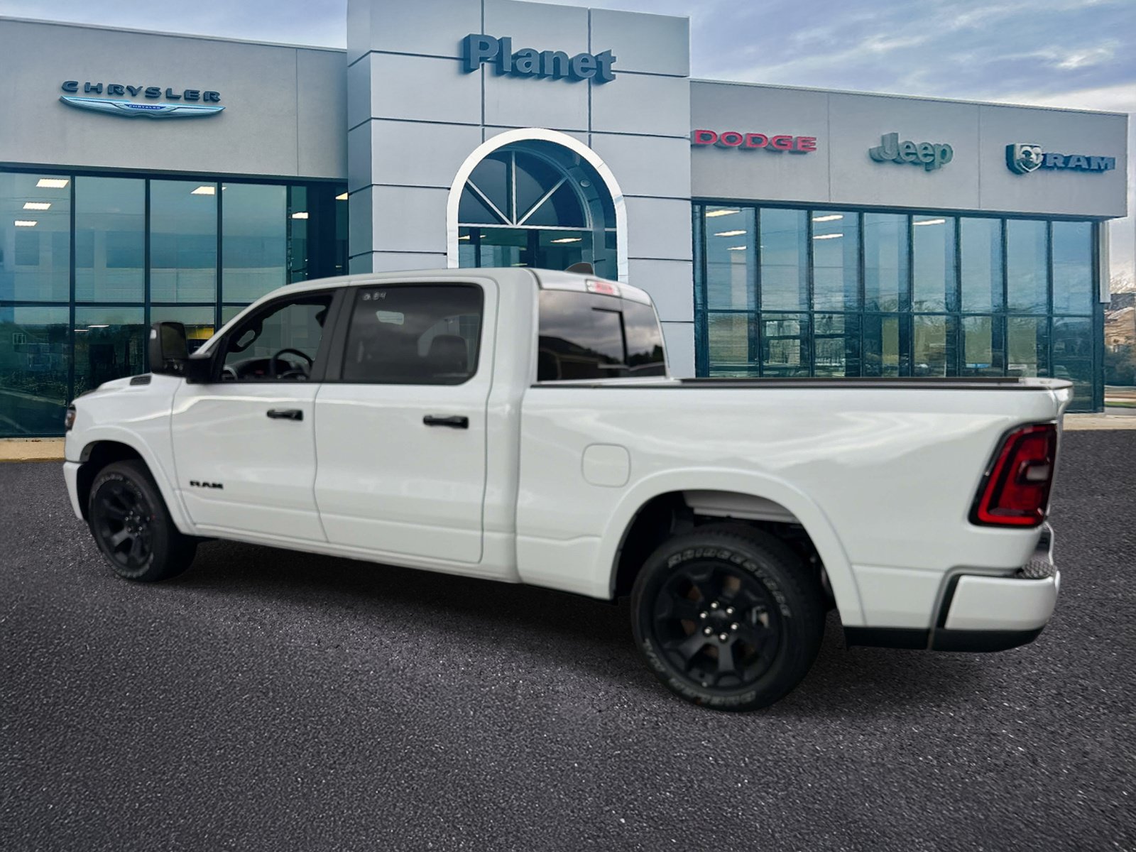 Used 2026 RAM 1500 Big Horn AWD/4WD image 3