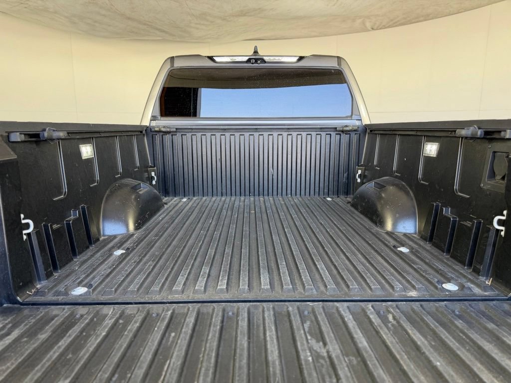 Used 2023 Toyota Tundra Platinum AWD/4WD image 13