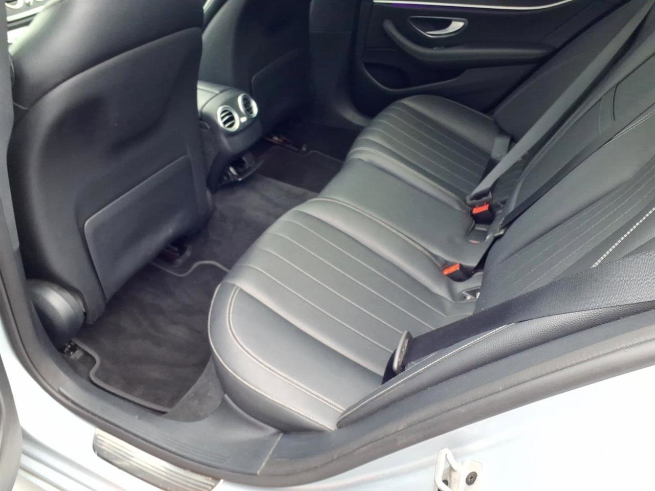 Used 2021 Mercedes-Benz E 350 Sedan image 9