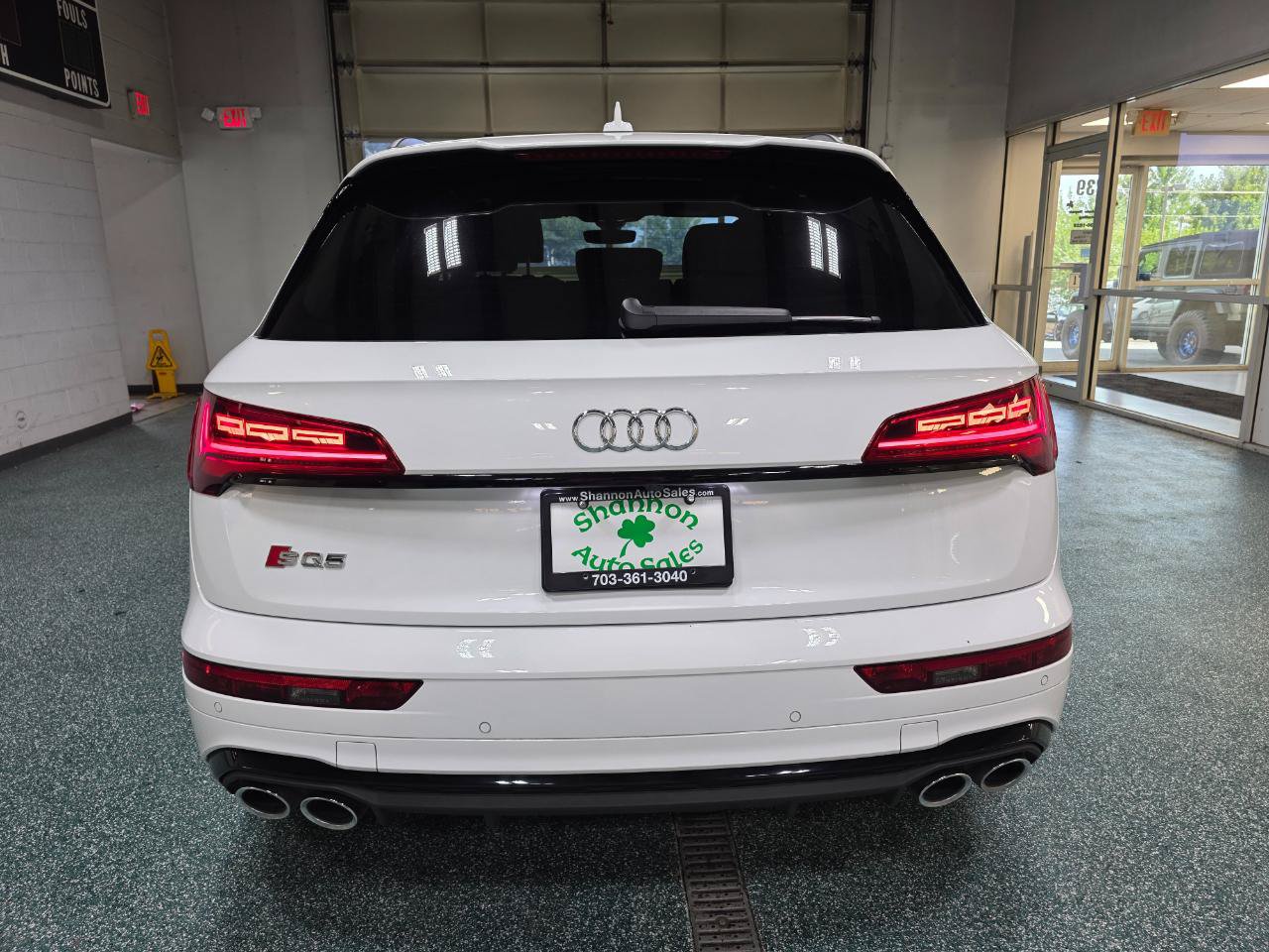 Used 2024 Audi SQ5 Prestige AWD/4WD image 8