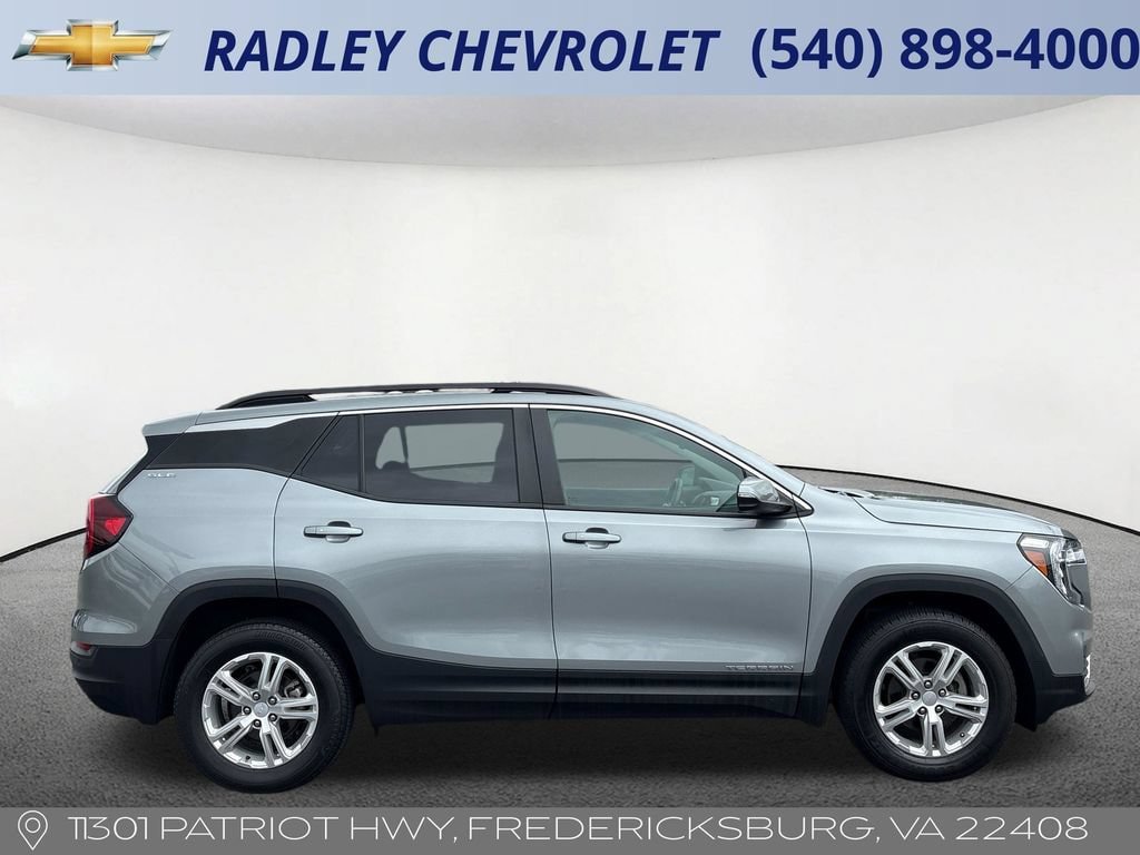 Used 2023 GMC Terrain SLE w/ Driver Convenience Package AWD/4WD image 21