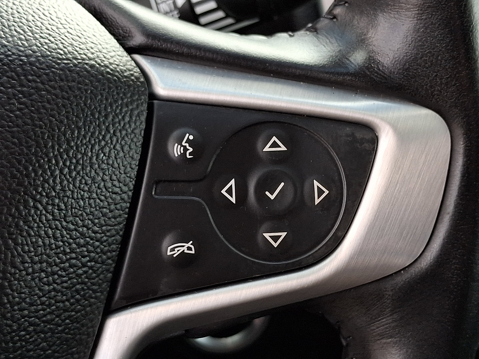 Used 2021 GMC Terrain SLE w/ Driver Convenience Package image 22