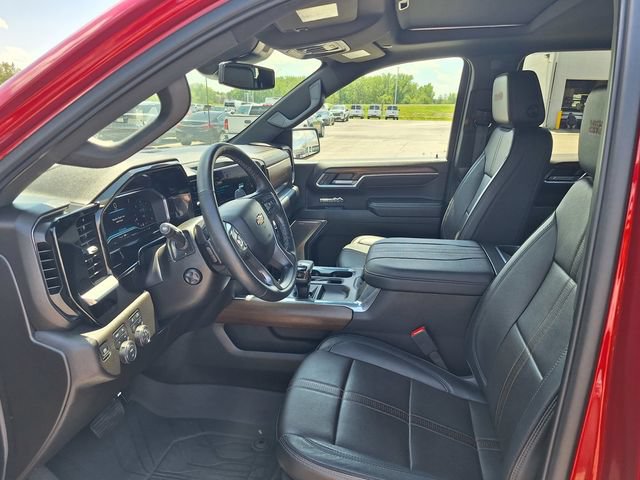 Used 2024 Chevrolet Silverado 1500 High Country w/ High Country Premium Package AWD/4WD image 44