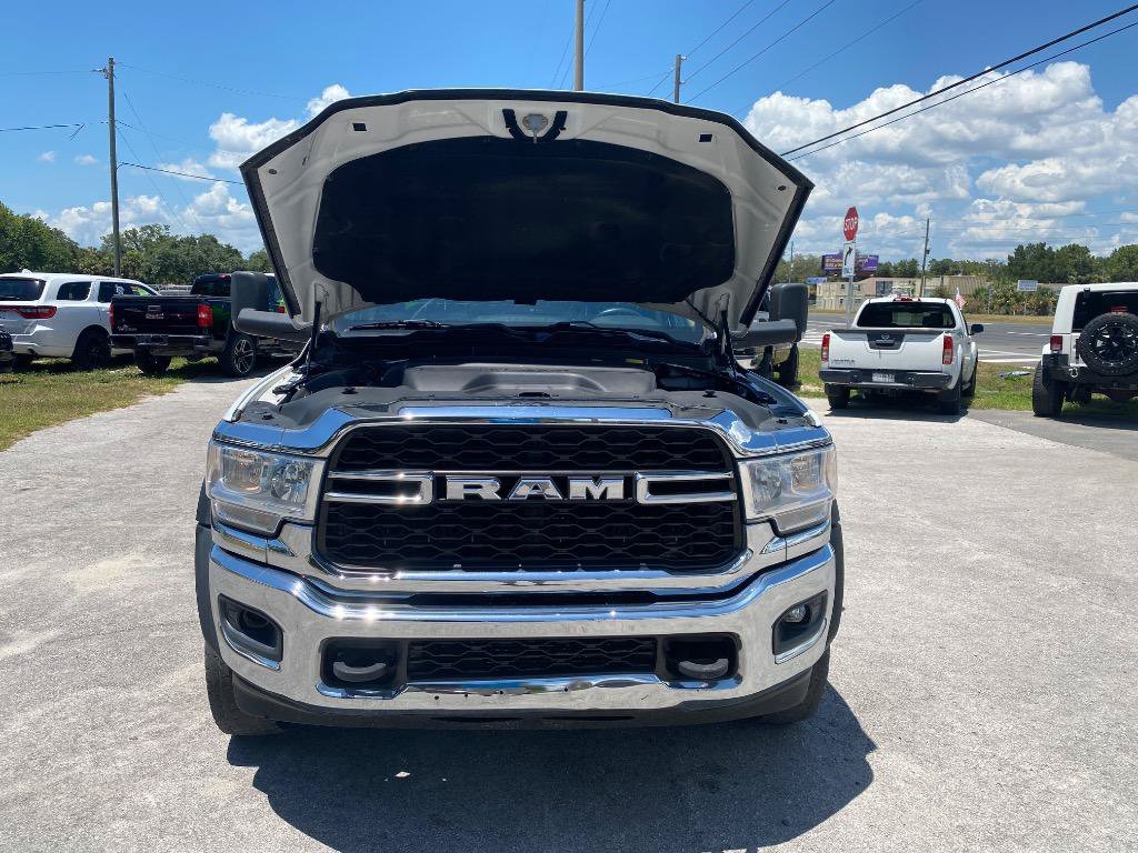 Used 2020 RAM 5500 Tradesman w/ Chrome Appearance Group AWD/4WD image 25