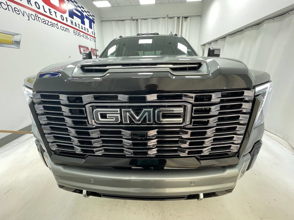 New 2026 GMC Sierra 2500 Denali Ultimate AWD/4WD image 2