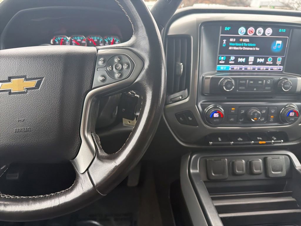 Used 2018 Chevrolet Silverado 1500 LT w/ Midnight Edition image 19