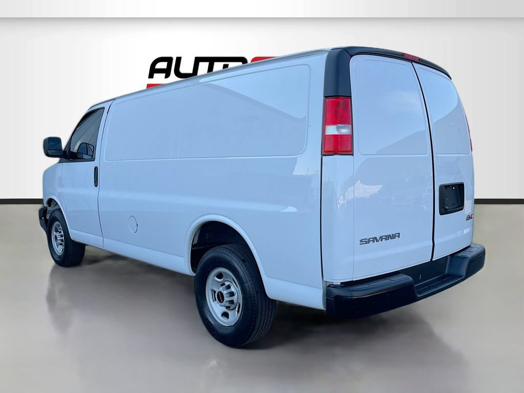 Used 2024 GMC Savana 2500 w/ Driver Convenience Package RWD image 5