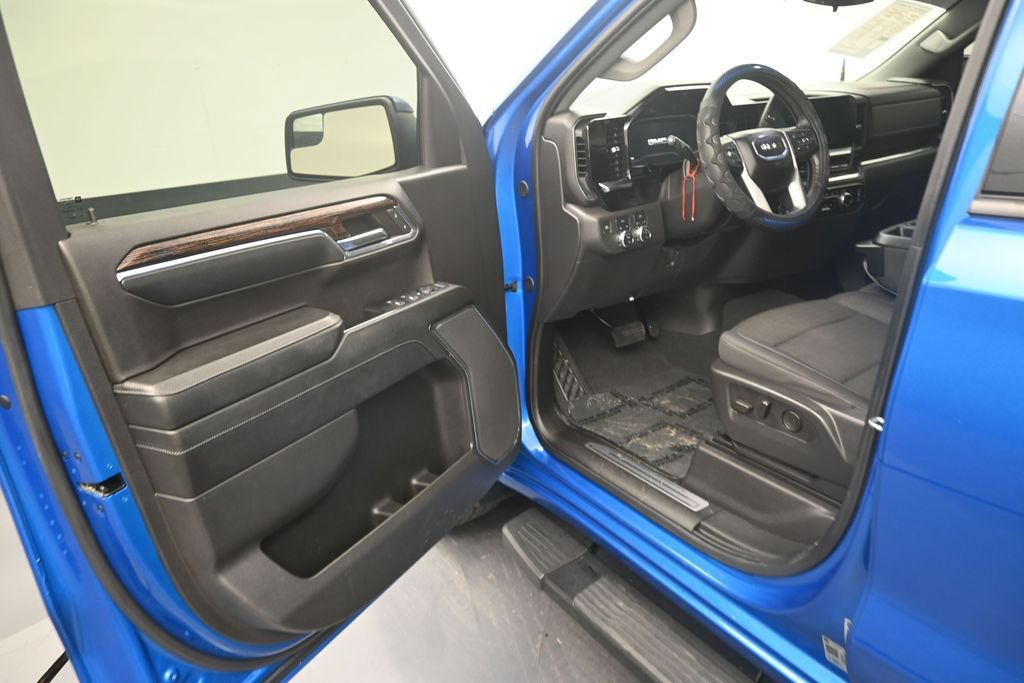Used 2024 GMC Sierra 1500 Elevation AWD/4WD image 10
