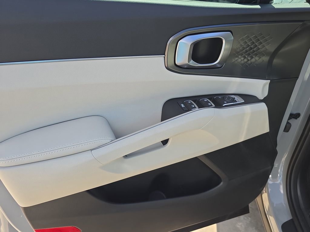 New 2026 Kia Sorento S image 17