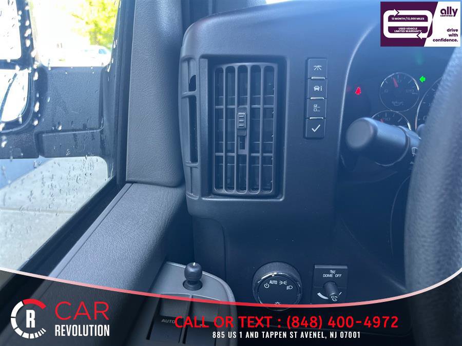 Used 2024 Chevrolet Express 3500 LT w/ LT Preferred Equipment Group RWD image 24