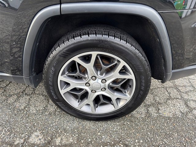 Used 2020 Jeep Grand Cherokee Limited w/ Trailer Tow Group IV image 23