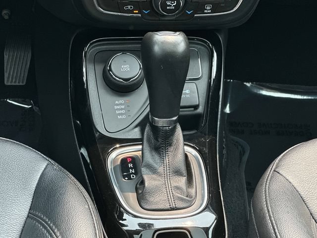 Used 2021 Jeep Compass Latitude w/ Sun and Sound Group AWD/4WD image 6