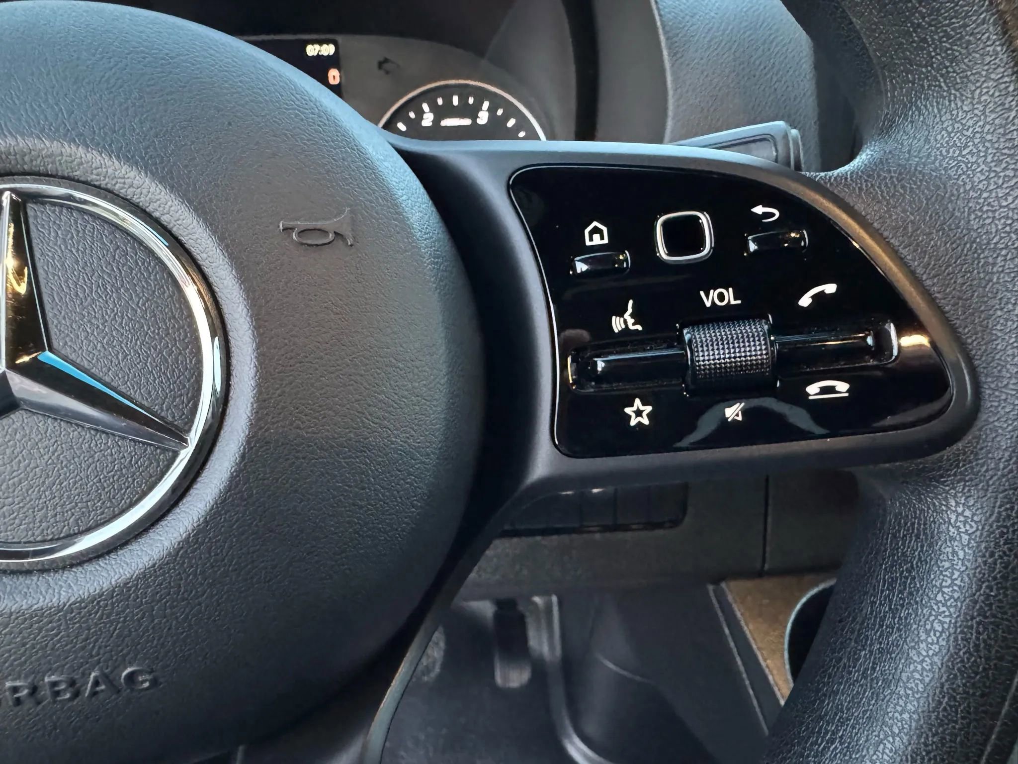 Used 2021 Mercedes-Benz Sprinter 3500 image 33