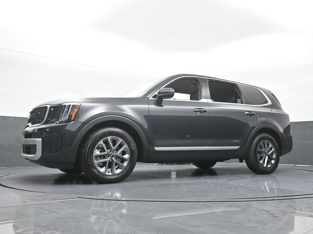 Used 2025 Kia Telluride LX FWD image 55