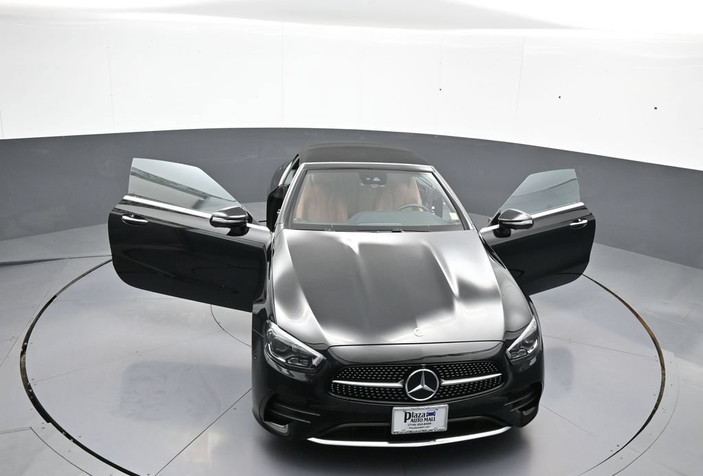 Used 2023 Mercedes-Benz E 450 4MATIC Cabriolet image 52