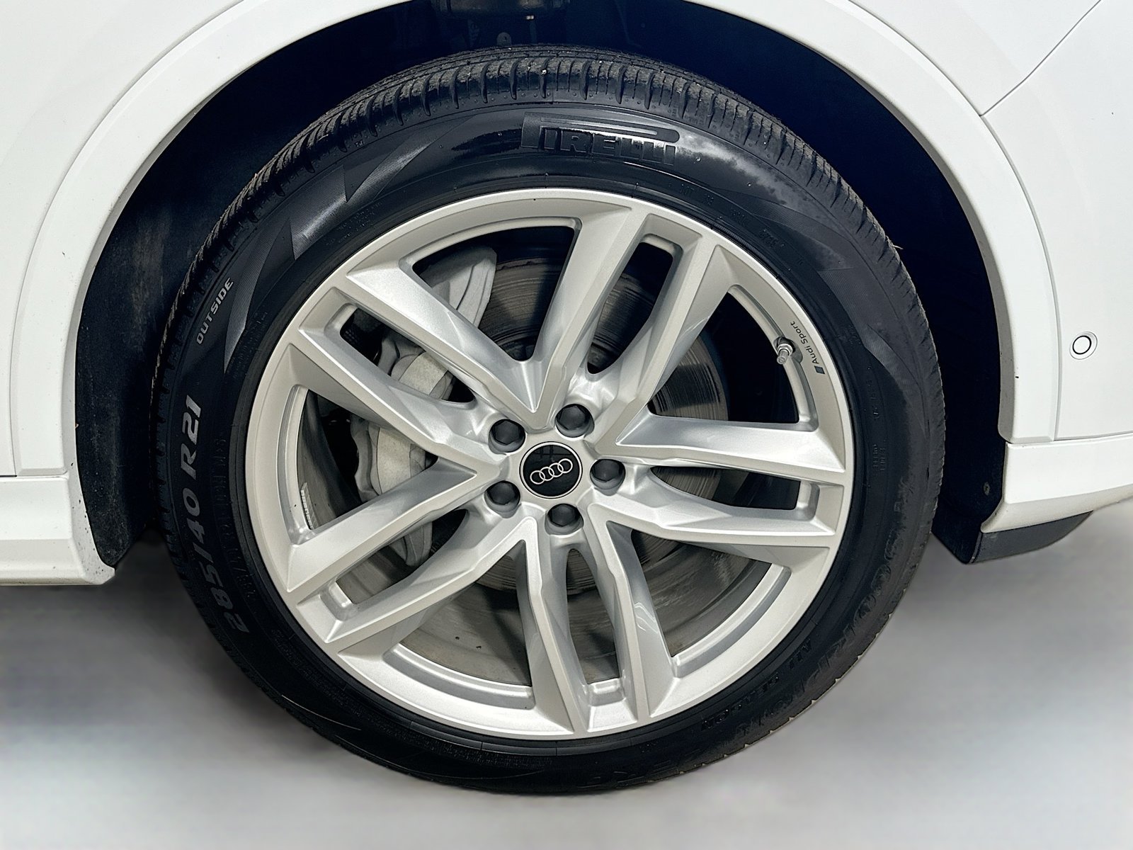Certified 2025 Audi Q7 2.0T Premium w/ Premium Plus Package AWD/4WD image 10