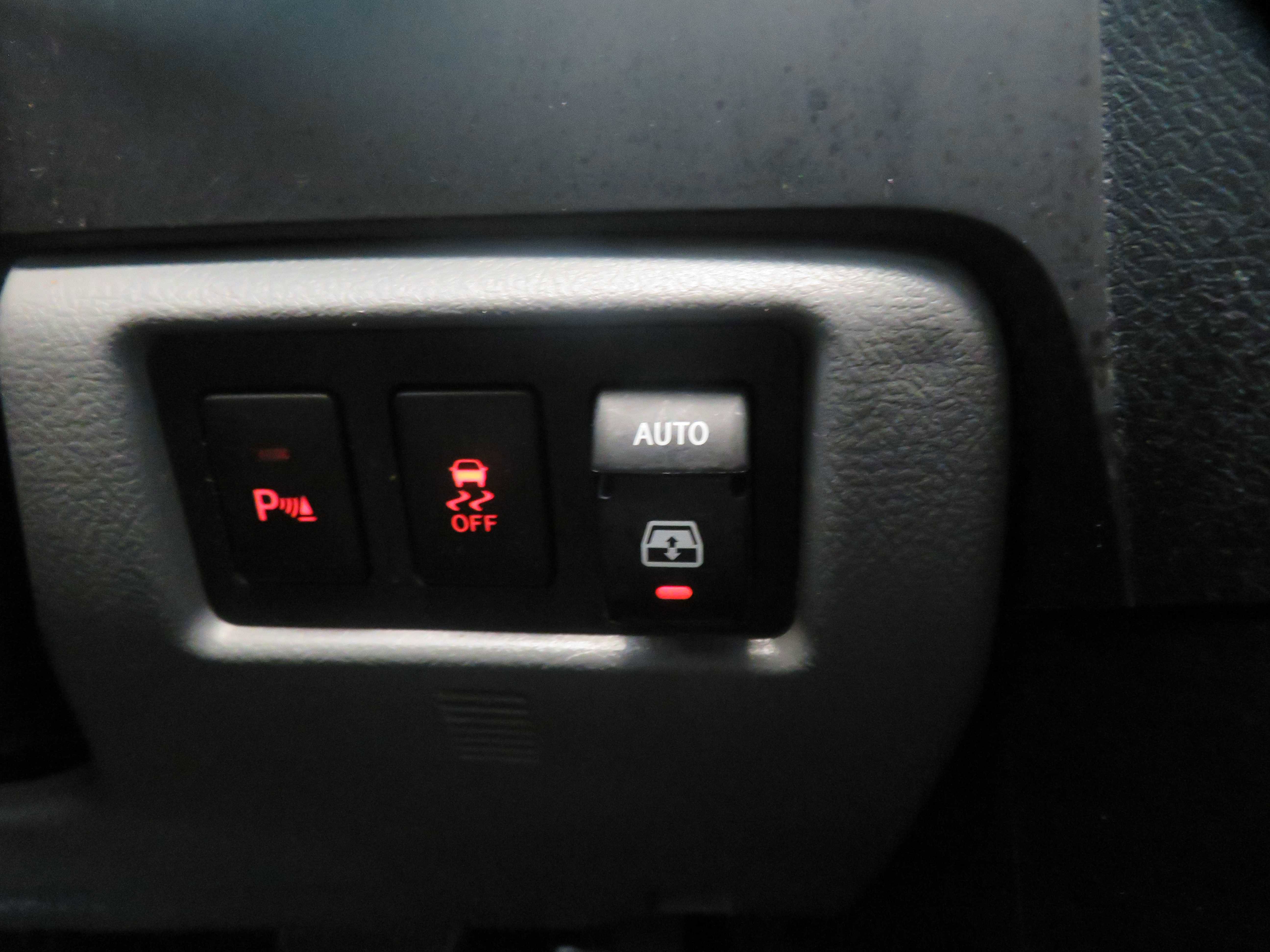 Used 2019 Toyota Sequoia SR5 AWD/4WD image 41