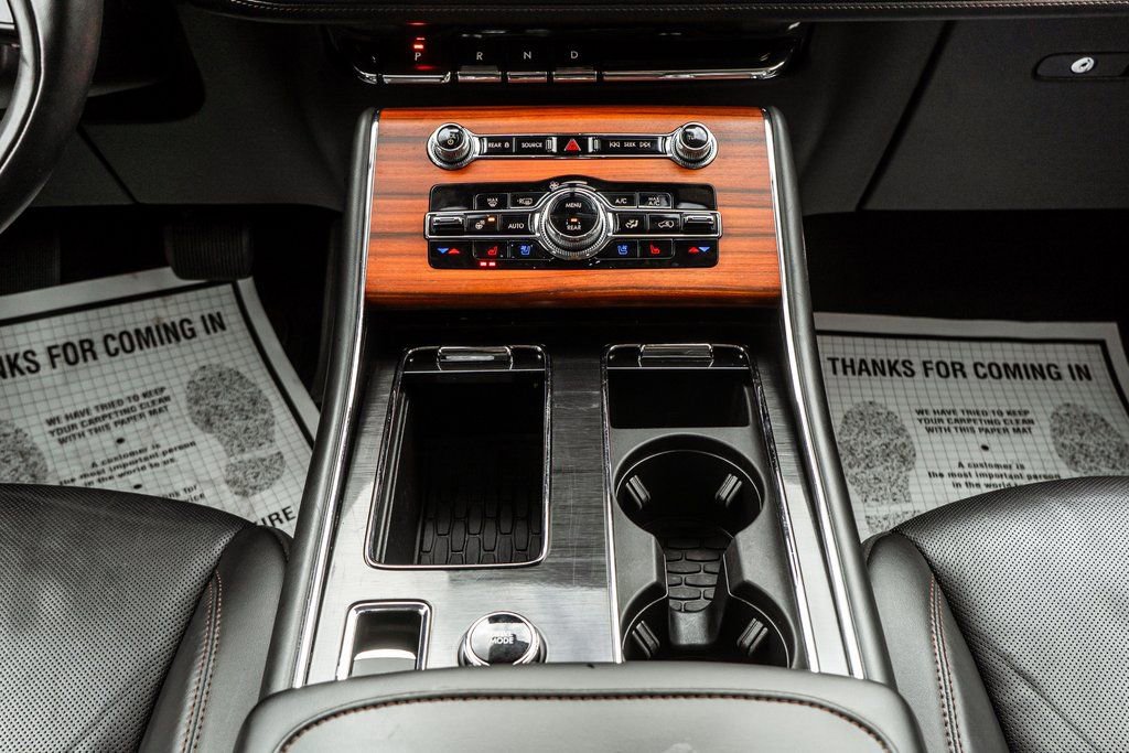 Used 2024 Lincoln Aviator Reserve image 13