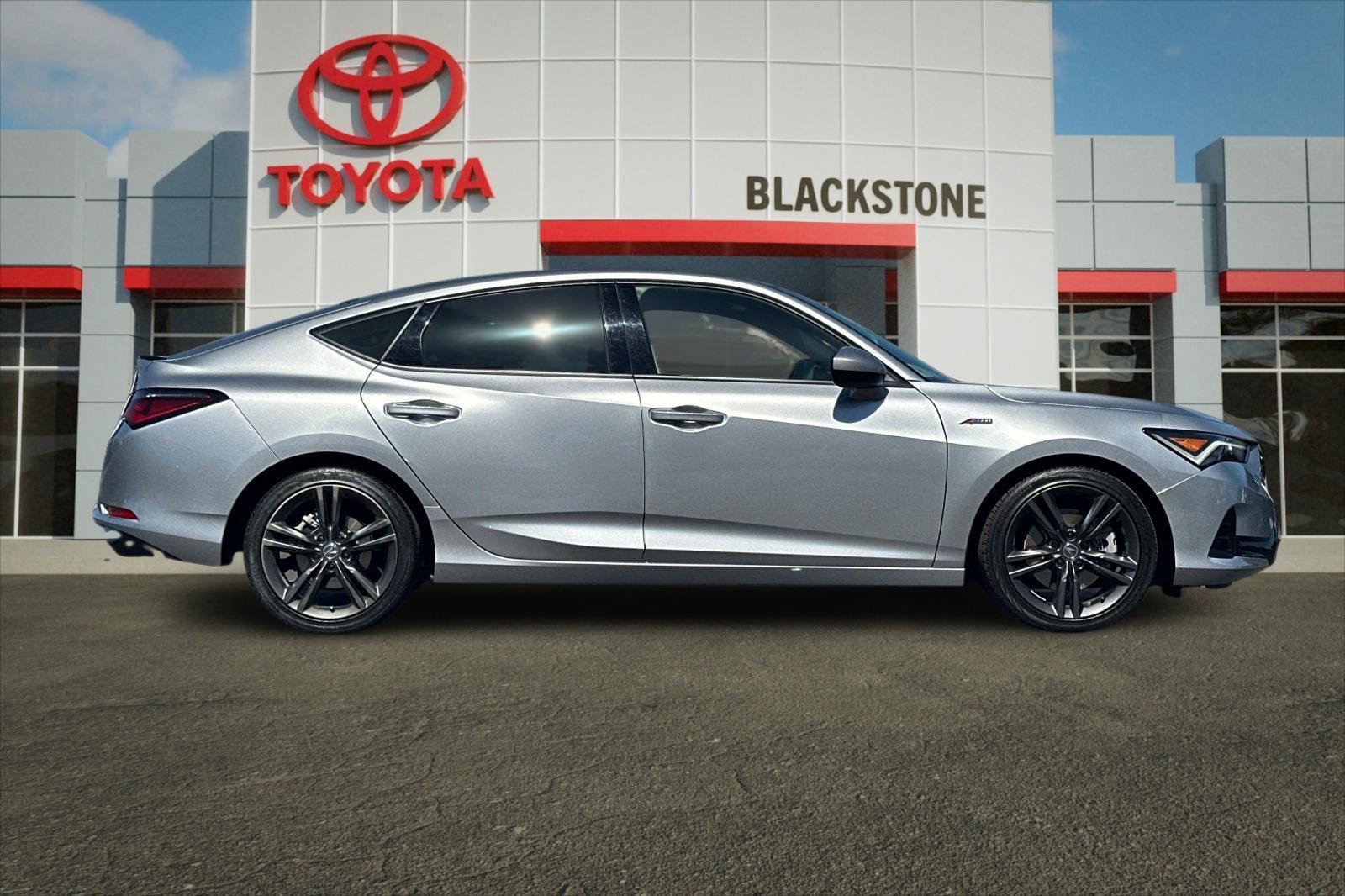 Used 2025 Acura Integra A-Spec FWD image 2