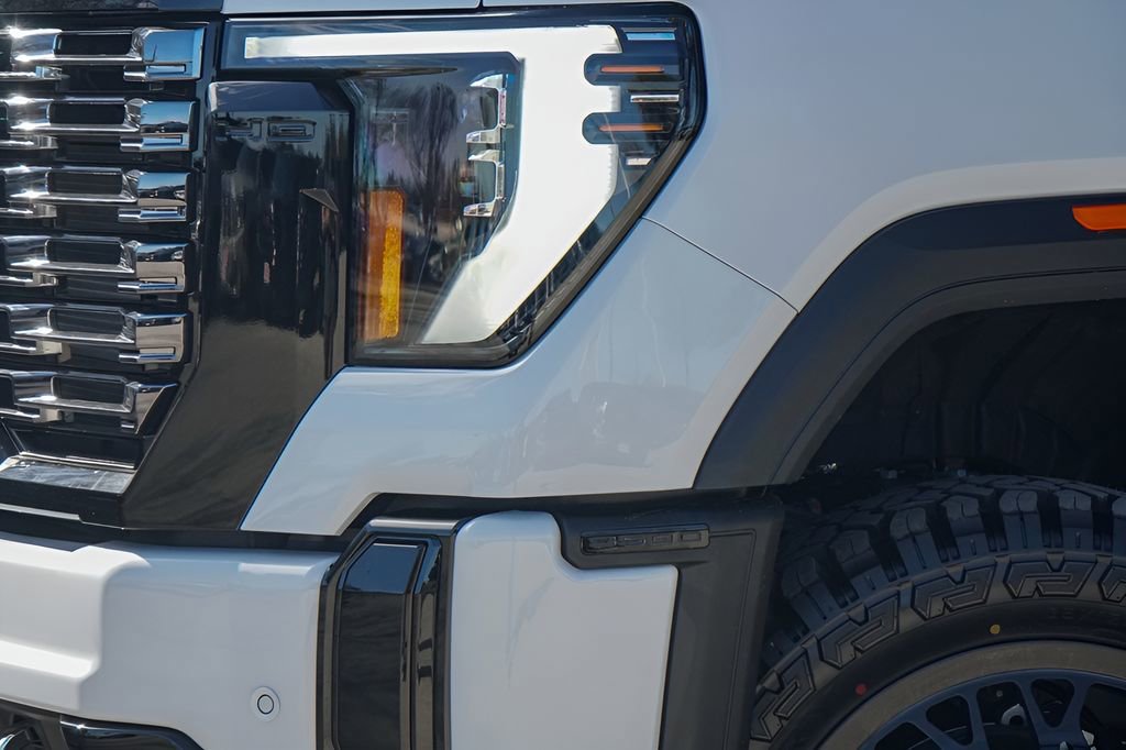 New 2026 GMC Sierra 3500 Denali Ultimate image 3