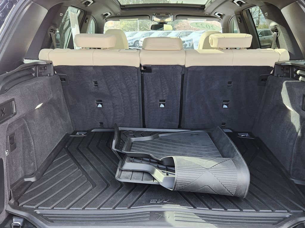 Used 2022 BMW X5 xDrive40i w/ Premium Package image 12