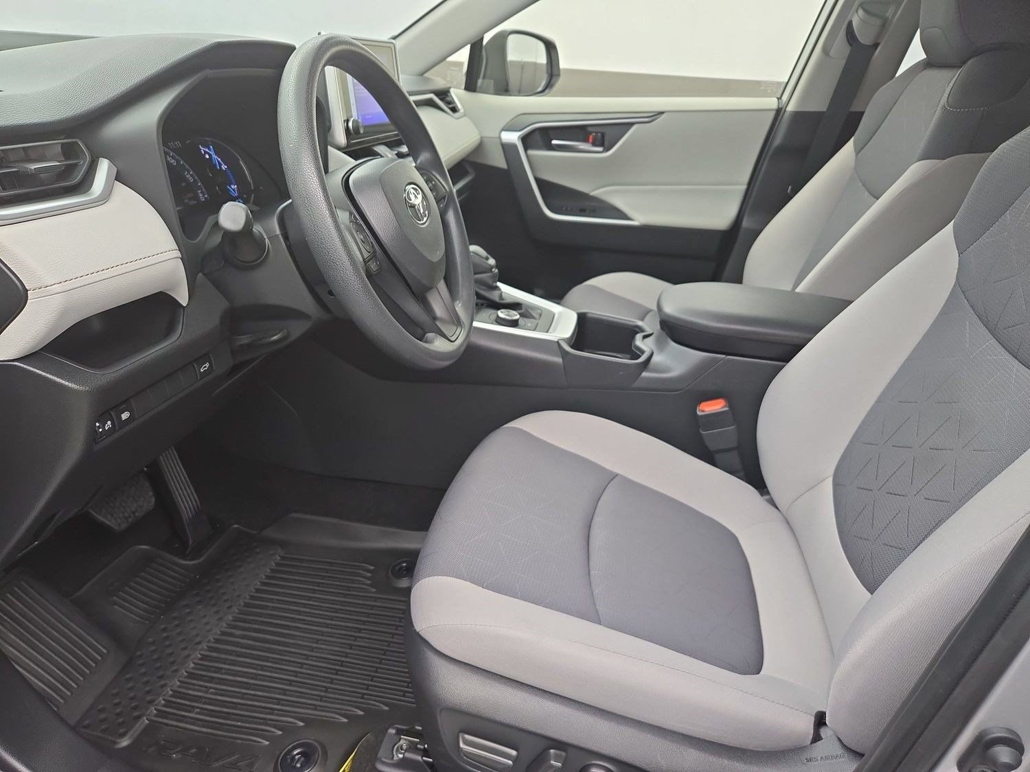 Certified 2025 Toyota RAV4 XLE w/ Convenience Package AWD/4WD image 15