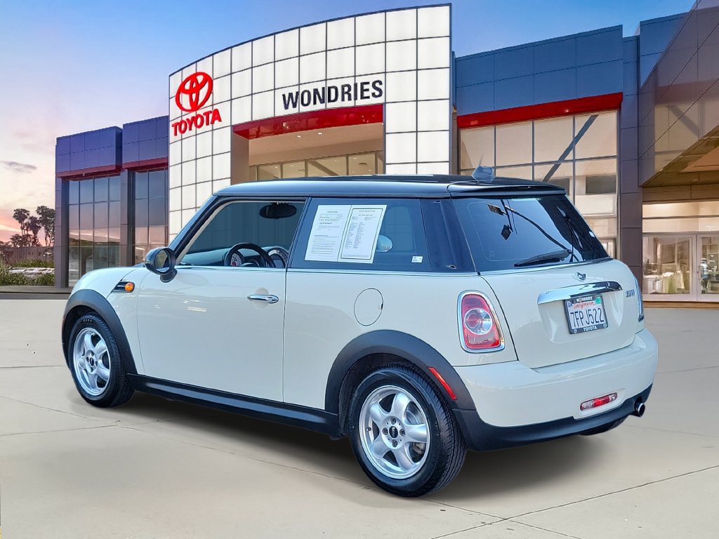 Used 2011 MINI Cooper Hardtop FWD image 4