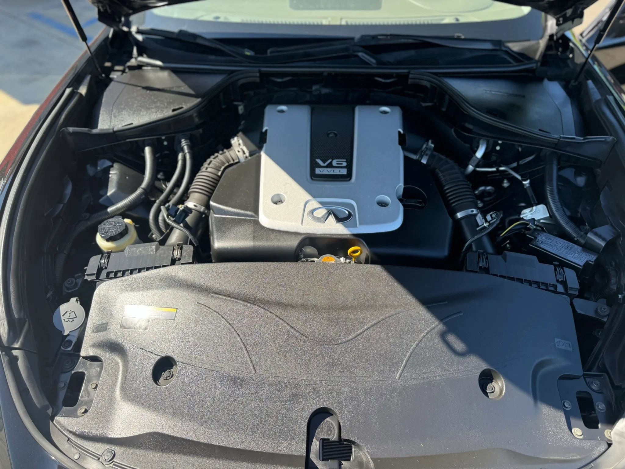 Used 2016 INFINITI Q70 3.7 w/ Technology Package image 21