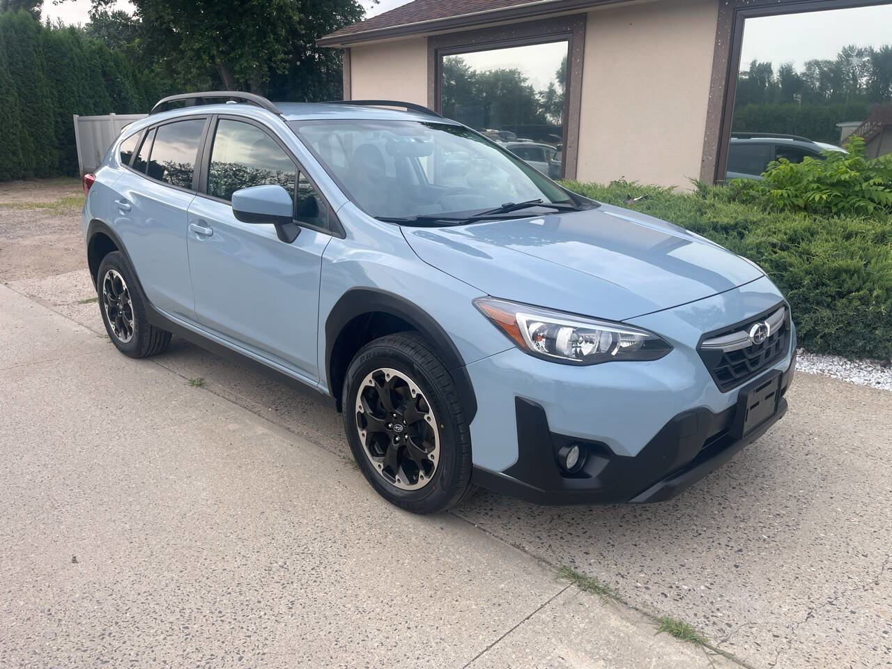 Used 2022 Subaru Crosstrek 2.0i Premium w/ Popular Package #2 image 1