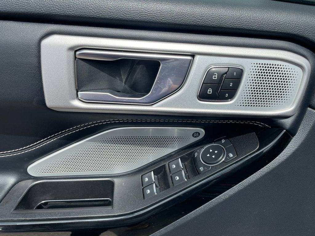 Used 2022 Ford Explorer ST w/ ST Street Pack AWD/4WD image 18