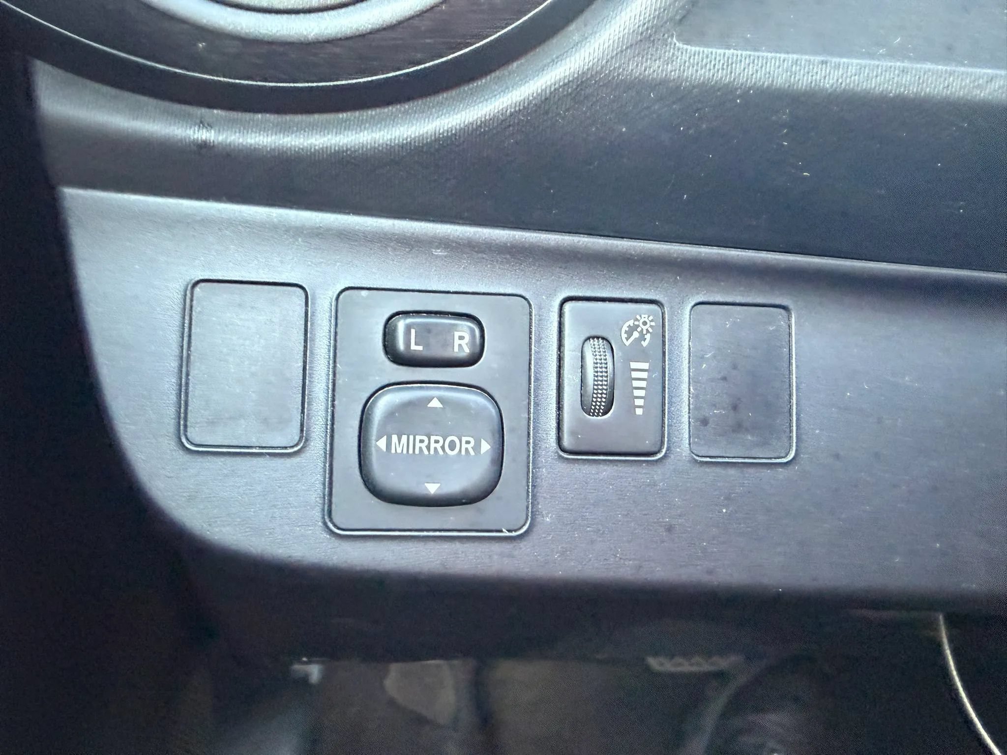 Used 2015 Toyota Prius C One FWD image 23