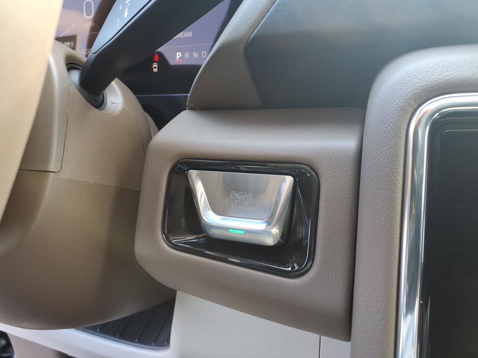 New 2026 GMC Yukon XL Denali w/ Denali Reserve Package image 13