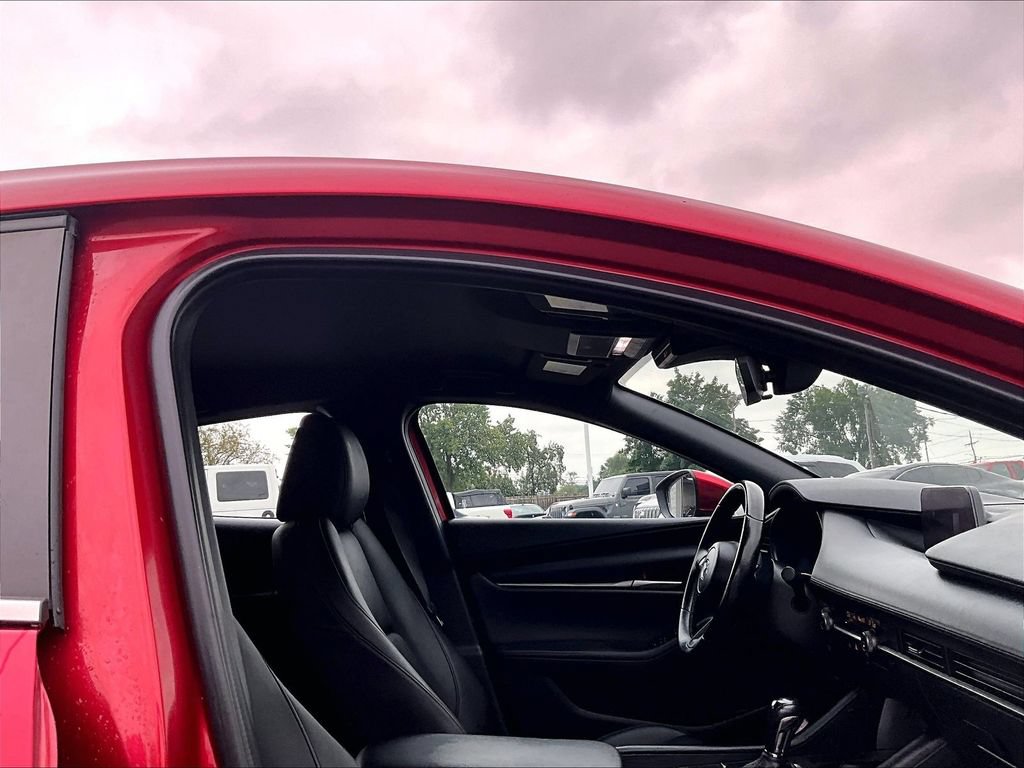 Used 2022 MAZDA MAZDA3 s FWD image 23