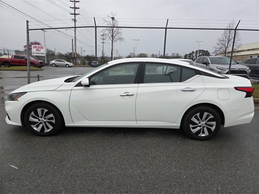 Used 2022 Nissan Altima 2.5 S image 5