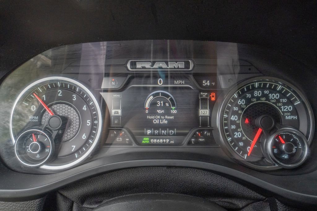 Used 2022 RAM 1500 Laramie AWD/4WD image 13