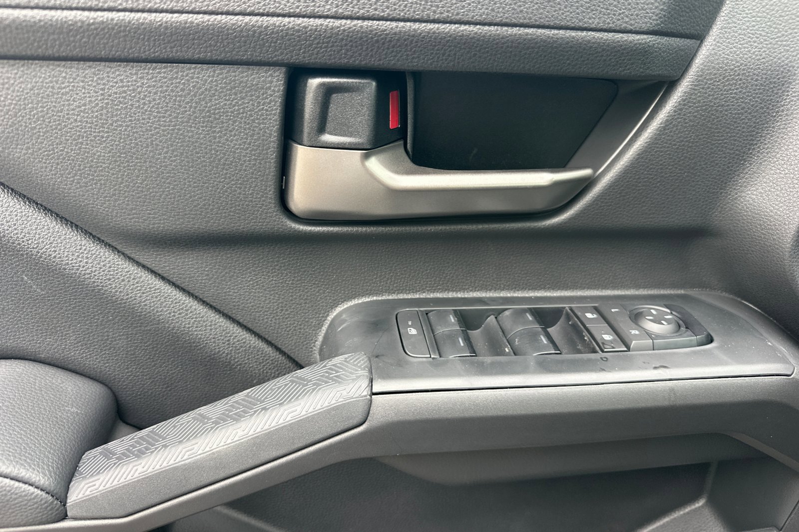 New 2025 Toyota Tacoma TRD Sport image 9