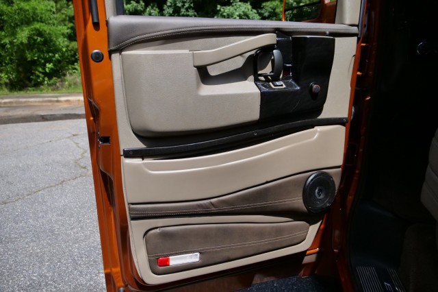 Used 2025 GMC Savana 2500 Extended w/ Driver Convenience Package RWD image 22