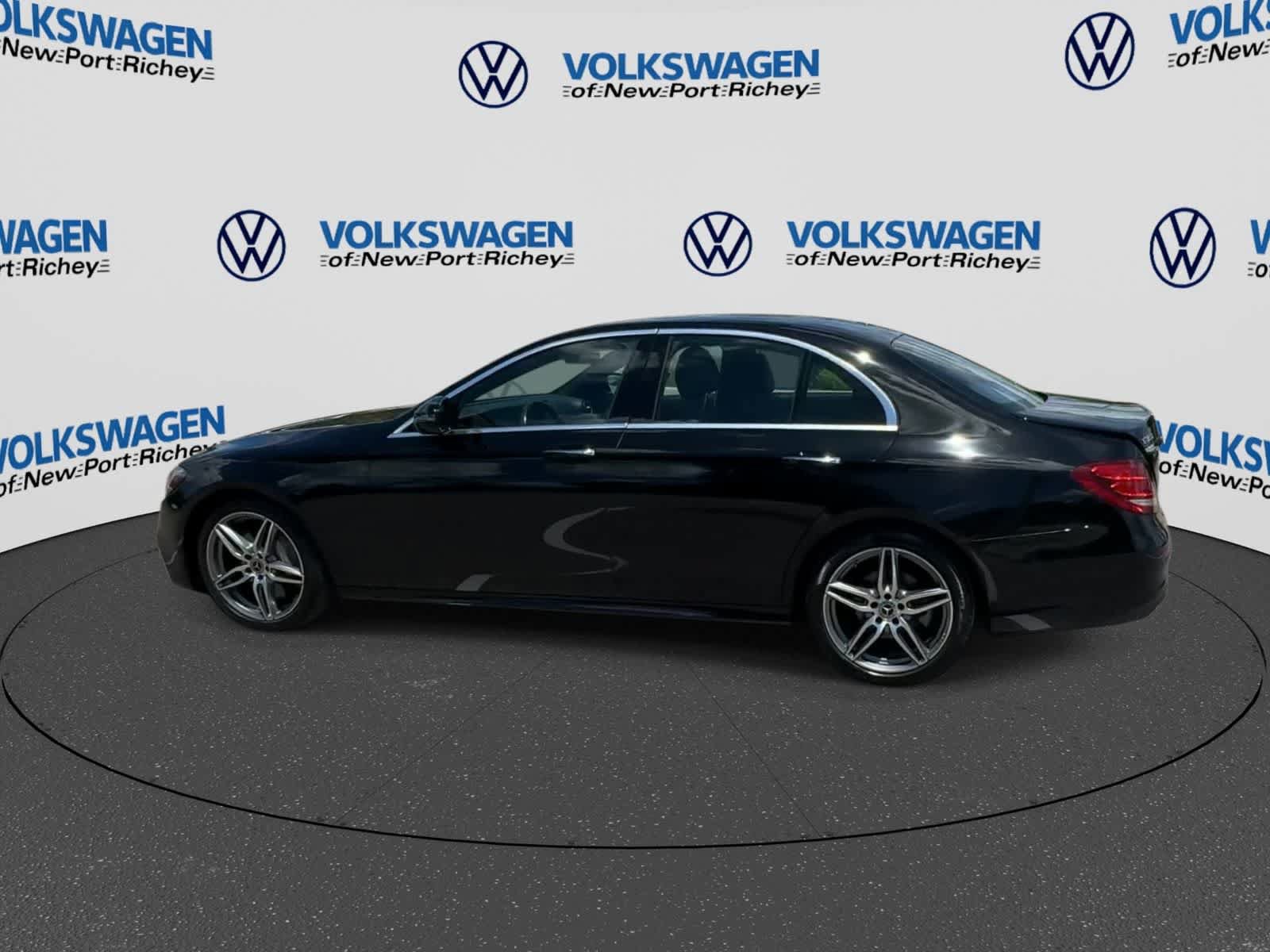 Used 2020 Mercedes-Benz E 350 Sedan image 5